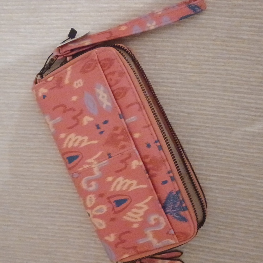 Safe Keeper-Pink Patterned Women's Clutch Wristlet With RFID Potection(New)